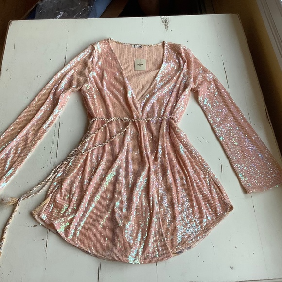NWT NEW Intimately FREE People light pink rose sequin wrap robe jacket Small - Picture 1 of 13